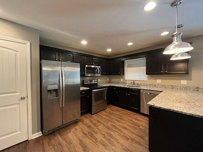 Building Photo - 3BR 2BA home in Greystone subdivision