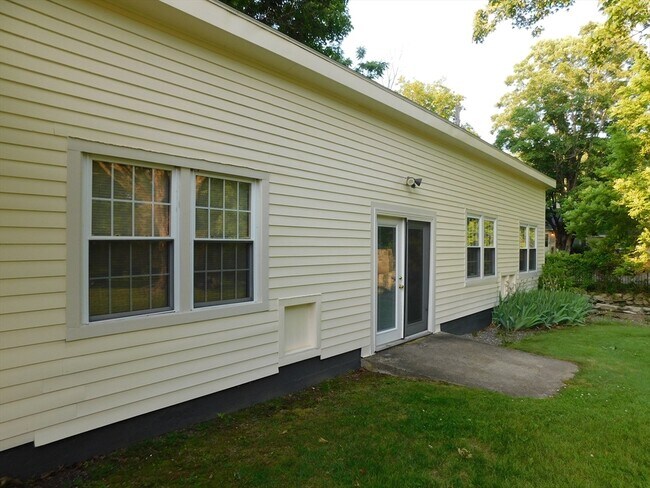 Primary Photo - 250 Parkerville Rd