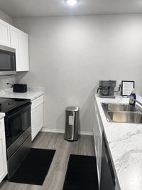 Building Photo - 226 Polasek Dr