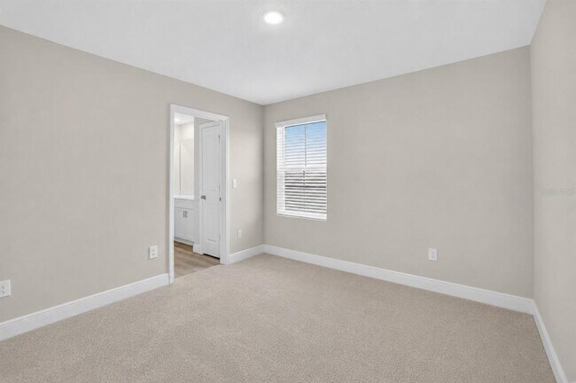 Building Photo - 10009 Surrey Rose Dr