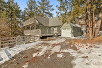 Building Photo - Lake-View 4BR Cabin with Dual Decks in Faw...