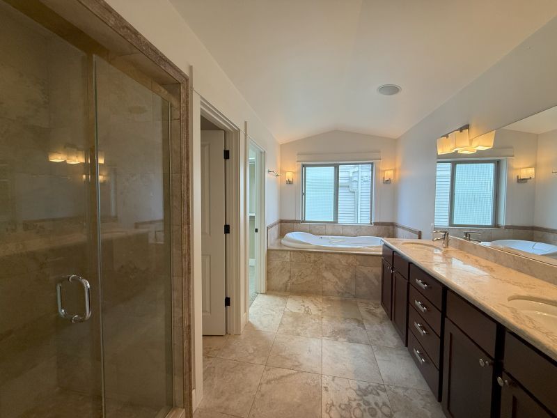 Building Photo - 2819 14th Ave W