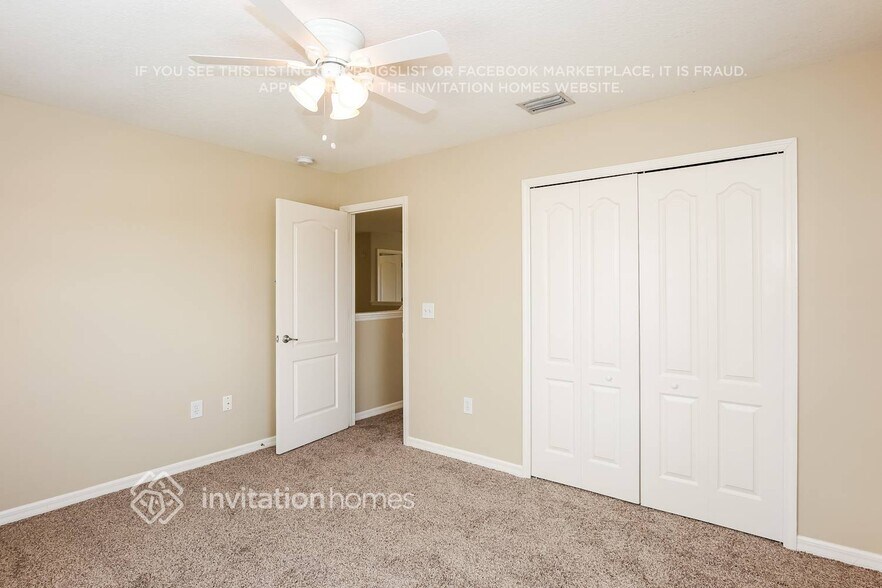 Building Photo - 12820 Standbridge Dr