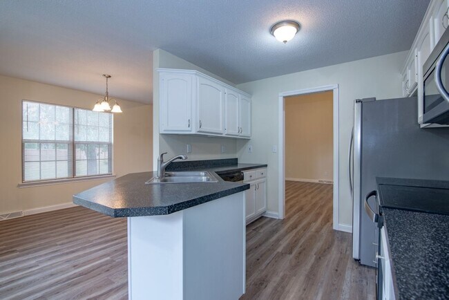 Building Photo - 426 Ridgecrest Rd