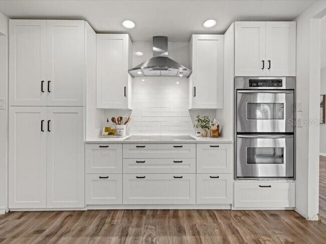 Building Photo - 15650 Prairie Creek Blvd