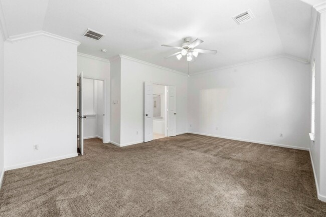 Building Photo - 103 Ledgestone Pl