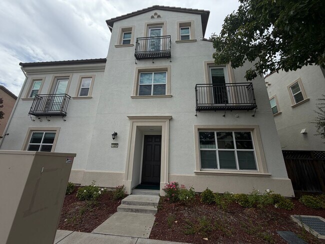 Building Photo - 1329 Bayberry View Ln