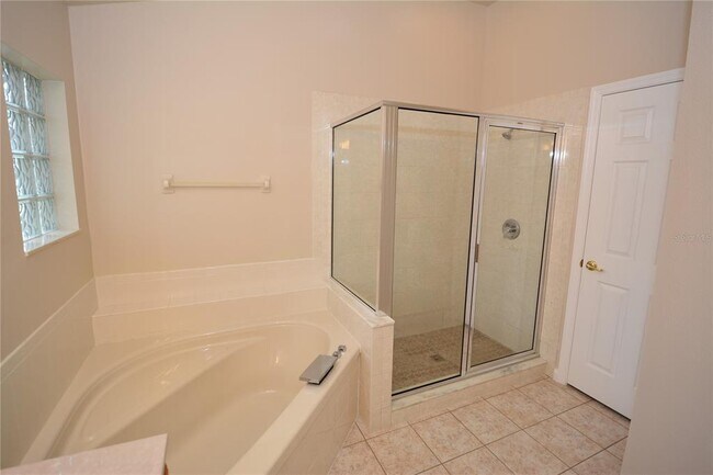 Building Photo - 56 Shinnecock Dr