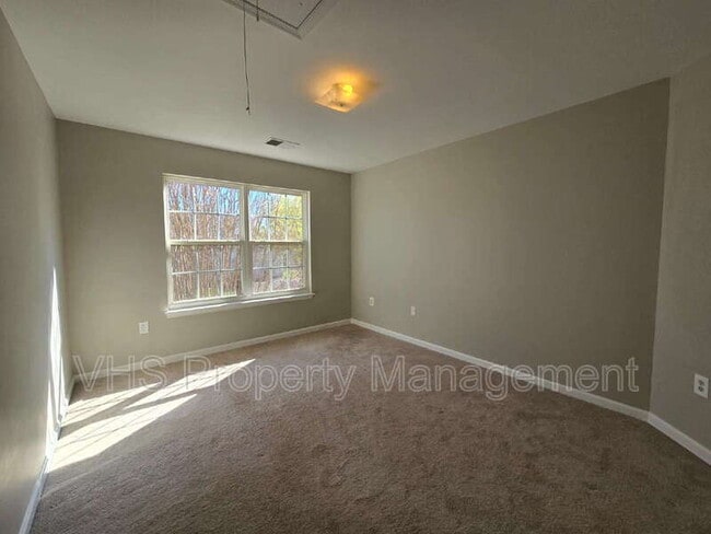 Building Photo - 2520 Post Oak Dr