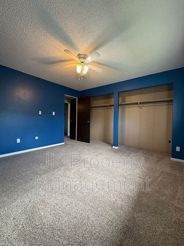 Building Photo - 4604 3rd Ave S