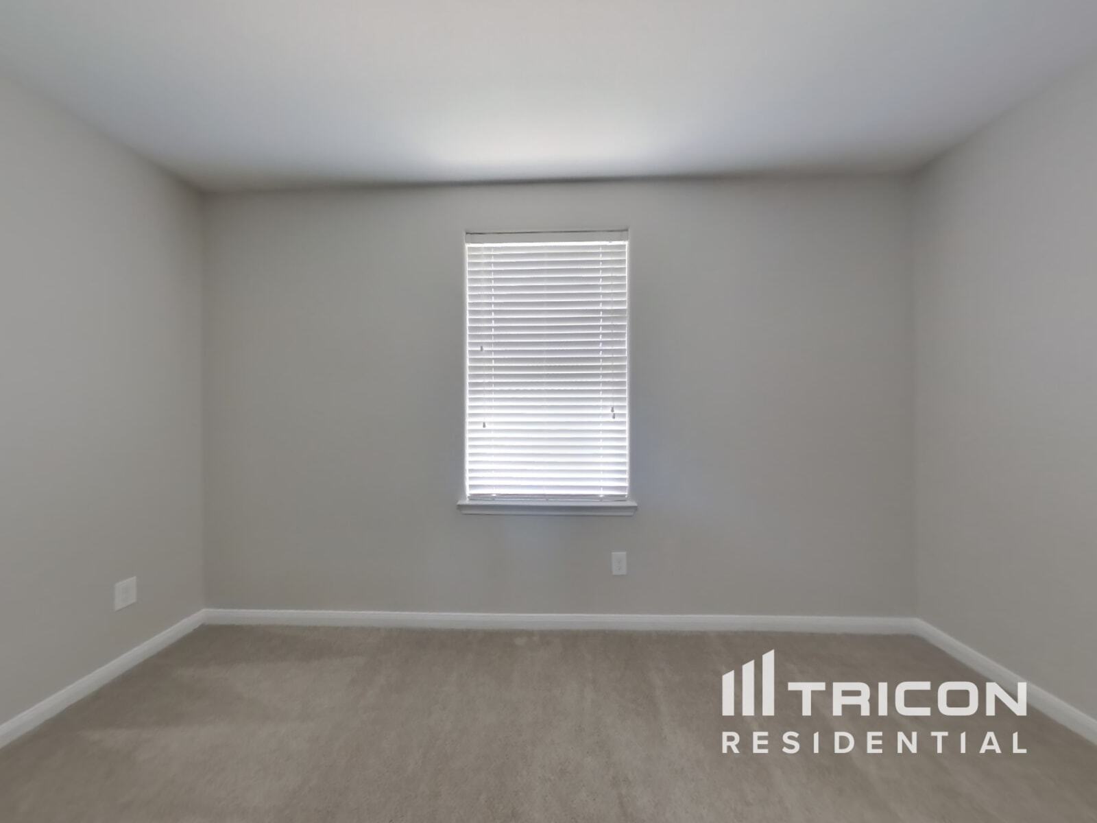 Building Photo - 2123 Golden Topaz Dr