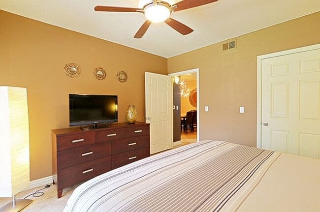 Building Photo - Furnished North Scottsdale Condo off the 101 loop!!