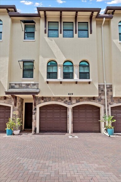 Building Photo - 619 Windward Cir