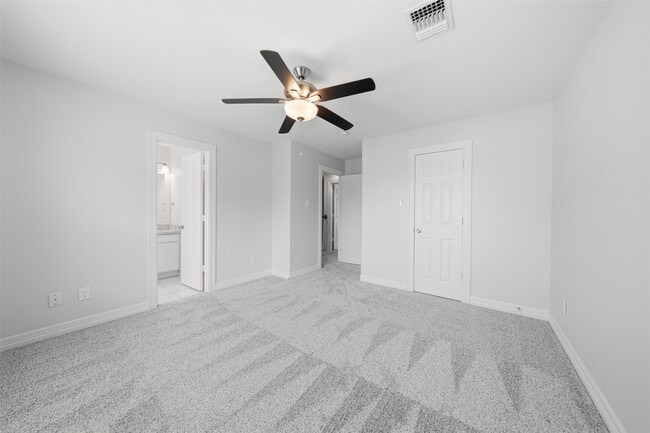 Building Photo - 5515 Crooms St