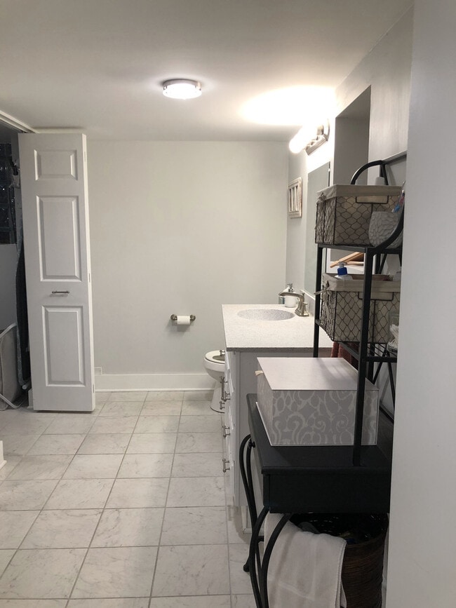 Building Photo - 4057 Penn Ave