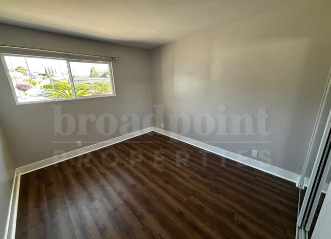 Building Photo - 5000 Macario Dr