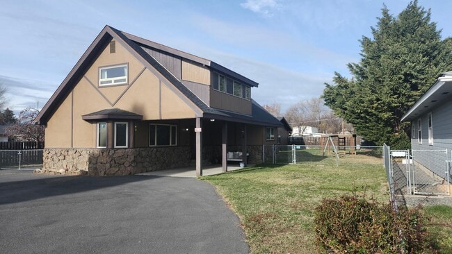 Primary Photo - 5415 Lockford Dr