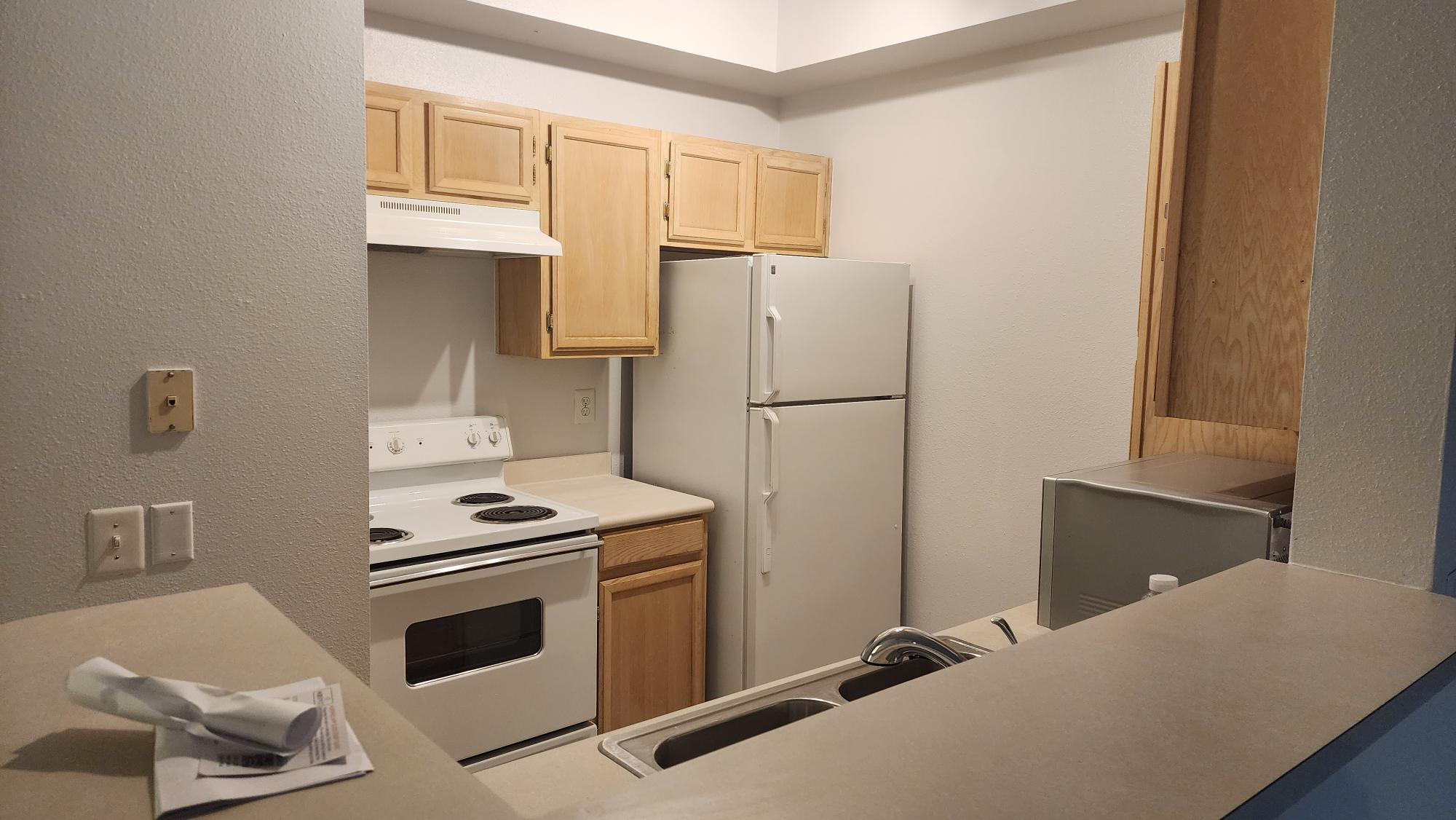 Building Photo - 1600 Spring Gate Dr