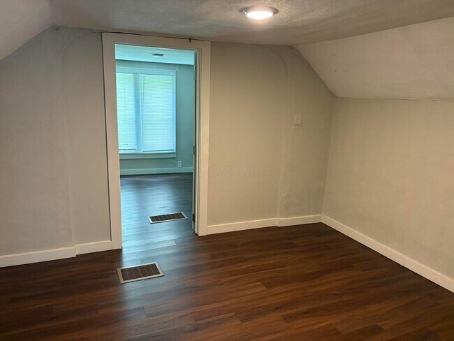 Building Photo - 25 S Chalfant Ave