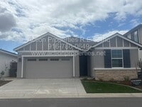 Building Photo - Action Properties Offering Roseville Solar: Inspiration Village Community Gated: 3 Bedroom 3 Bath...