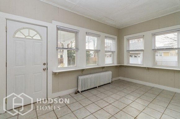 Building Photo - 113 Belcher Ave
