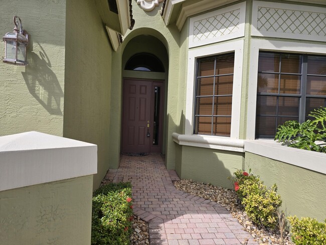 Building Photo - 9574 Tivoli Isles Blvd