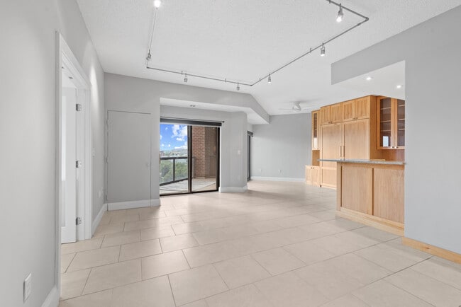 Building Photo - 2515 Boston St