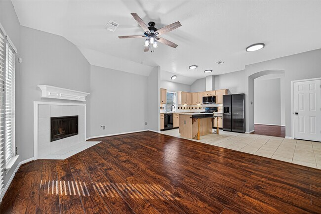 Building Photo - 18407 Maple Mill Dr