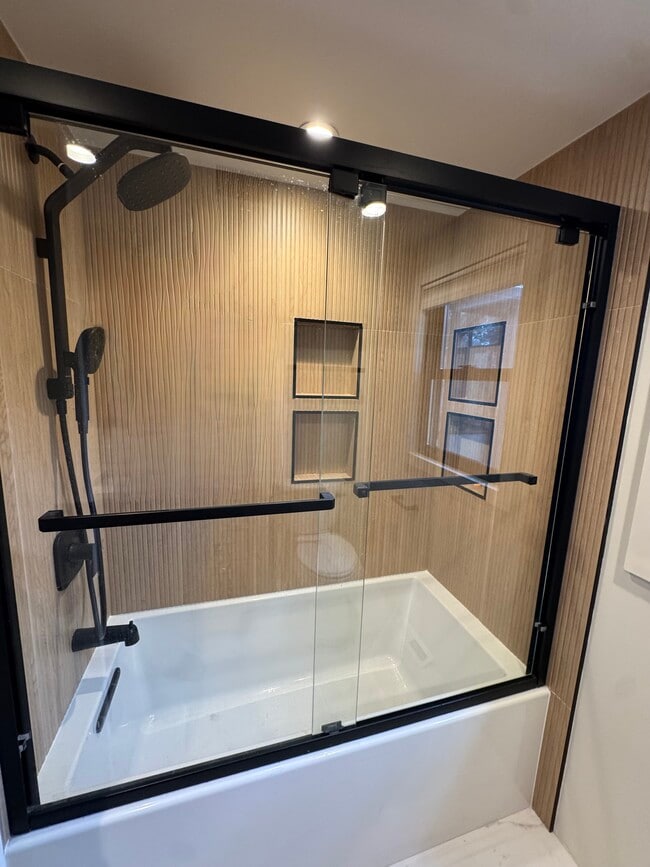 Building Photo - 3 Elliot Way