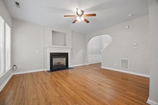 Building Photo - Charming 3-Bedroom Home,  minutes from Downtown Durham & Duke, Pet Friendly!