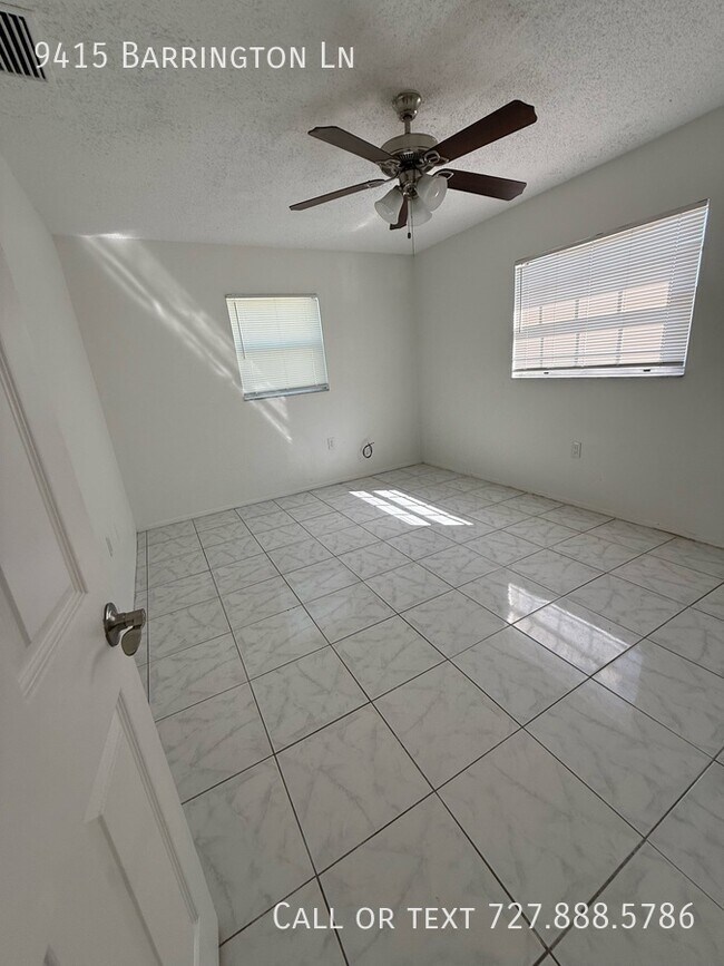 Building Photo - 9415 Barrington Ln