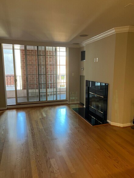 Primary Photo - 1230 23rd St NW