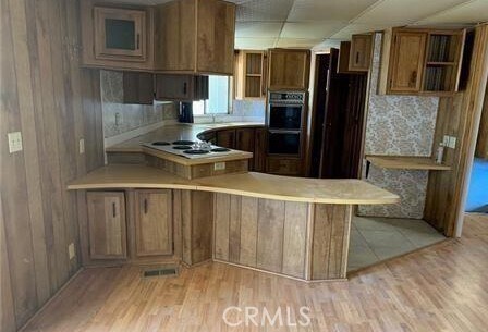 Building Photo - 21180 Mazie Ave