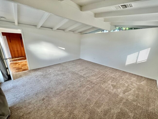Building Photo - 3063 Volk Ave