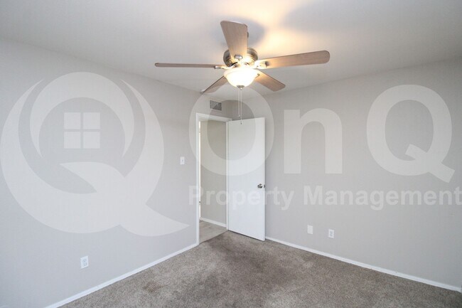 Building Photo - 6737 S Newberry Rd