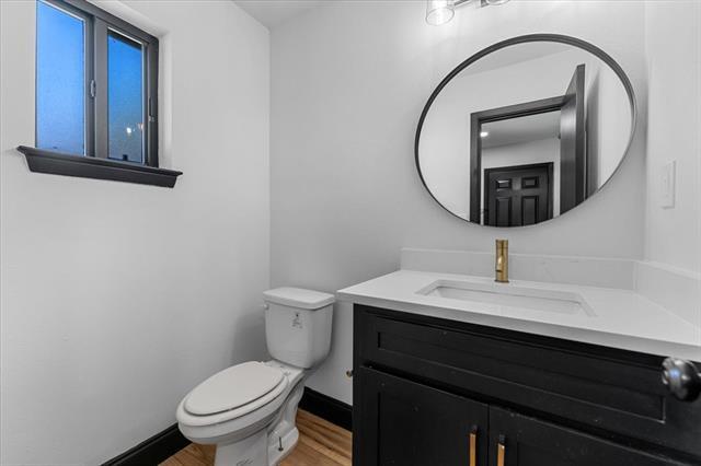 Building Photo - 11238 Webb Chapel Ct