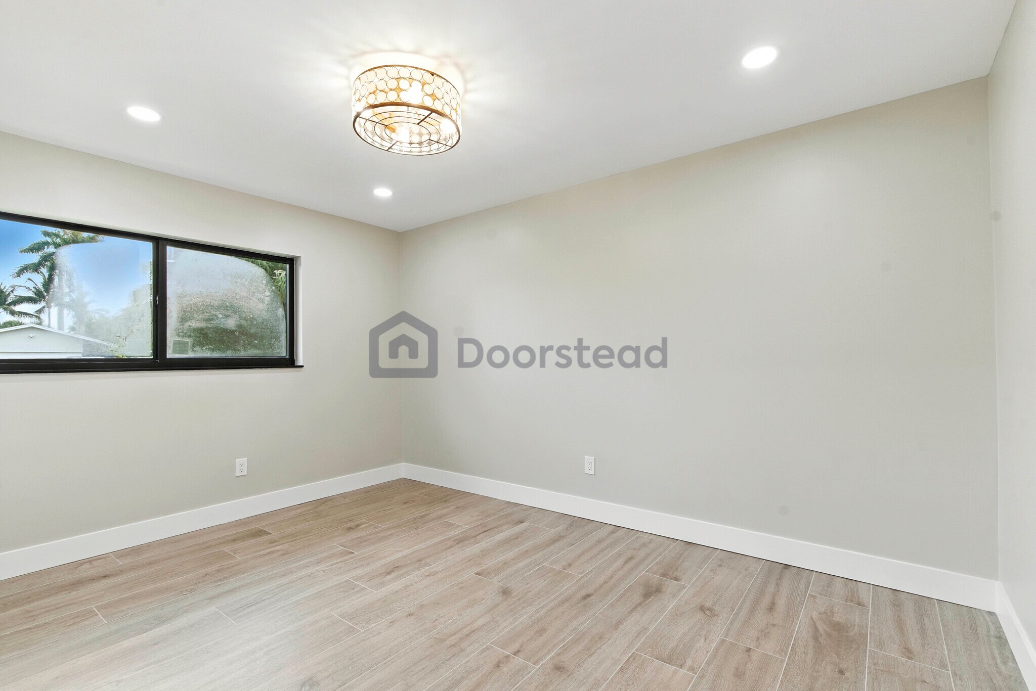 Building Photo - 6886 Tradewind Way