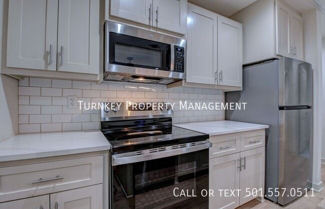 Primary Photo - 915 North Street