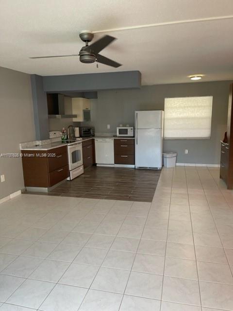 Building Photo - 1 bedroom in Sunny Isles Beach FL 33160