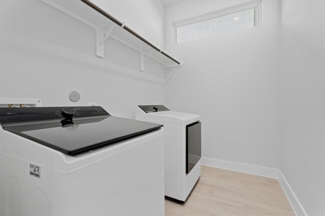 Building Photo - 28182 White Mdw Ln