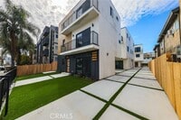 Building Photo - 1239 N Orange Dr