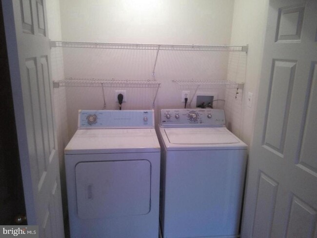 Building Photo - 2507 Blue Water Blvd