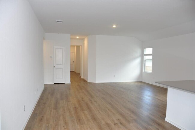 Building Photo - 141 Tofalla