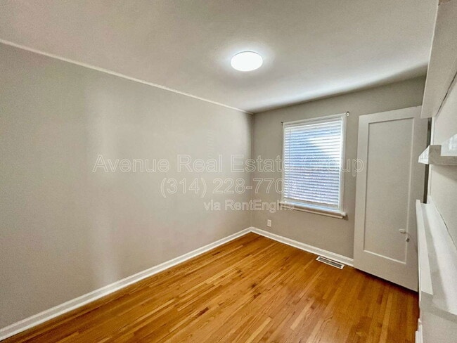 Building Photo - 7045 Holly Hills Ave