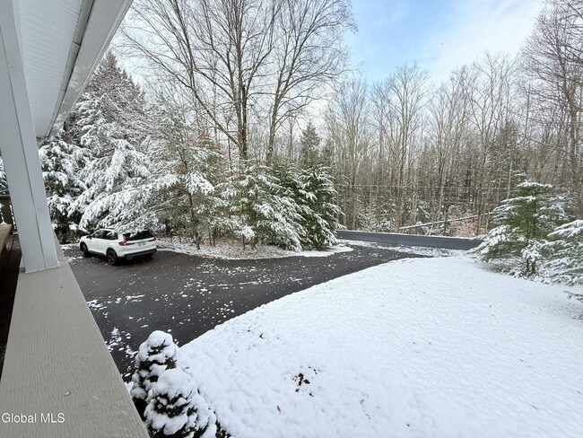 Building Photo - 23 Hillcrest Dr