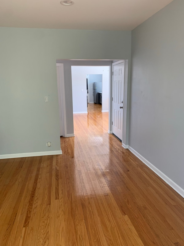 Building Photo - 8115 S Langley Ave