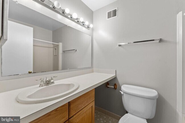 Building Photo - 11331 Headlands Ct