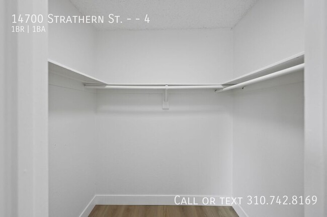 Building Photo - 14700 Strathern St