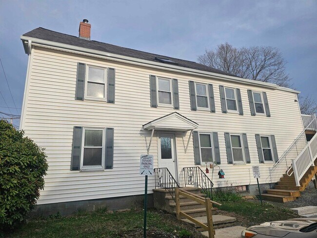 Building Photo - 48 Fourth Street Unit 4