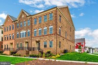 Building Photo - 9124 Kenway Ln